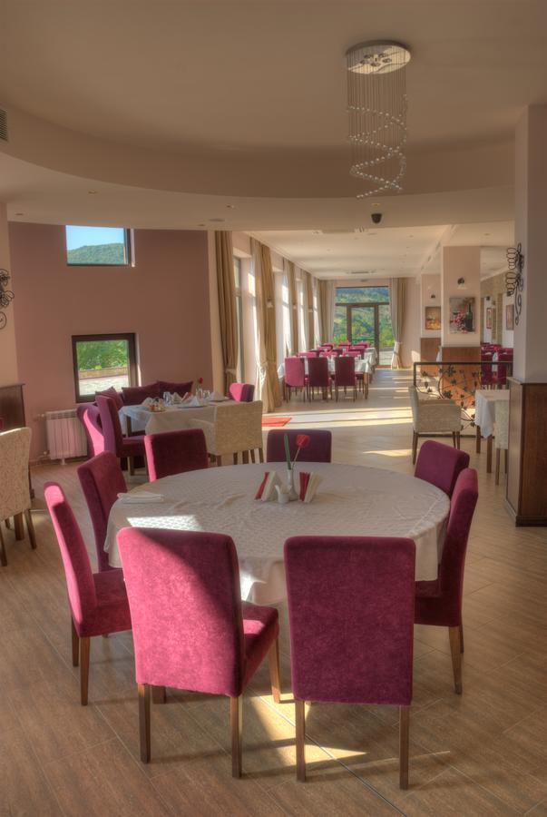 Hotel Chateau Des Bergers Targovishte  Luaran gambar